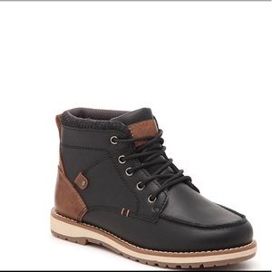 Max + Jake Brayden Kids Boots! Black/Brown size: 4